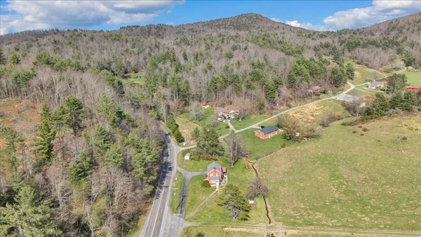 $264,950 | 10388 Bent Mountain Road, Bent Mountain, VA 24059
