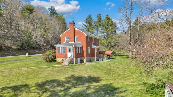 $264,950 | 10388 Bent Mountain Road, Bent Mountain, VA 24059