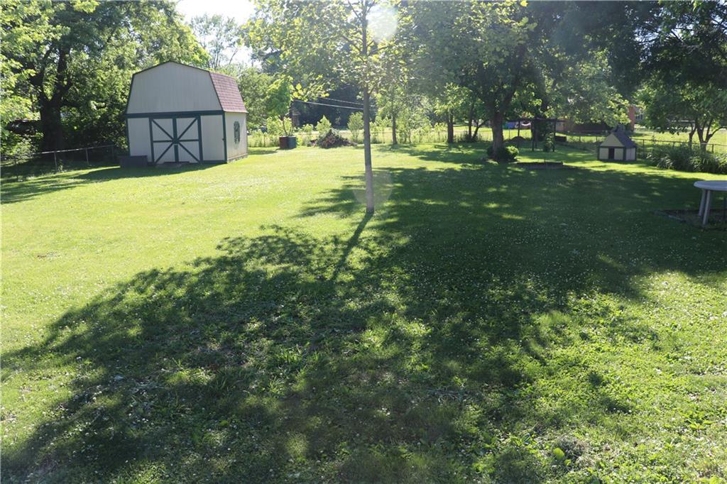 310 South Post Road Indianapolis, IN 46219 - Photo 17 of 44 Gallery Image 17