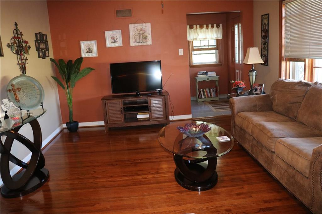 310 South Post Road Indianapolis, IN 46219 - Photo 36 of 44 Gallery Image 36
