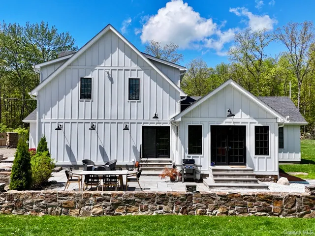 $1,250,000 | 6 Byrds Hill Road, Pawling, NY 12564