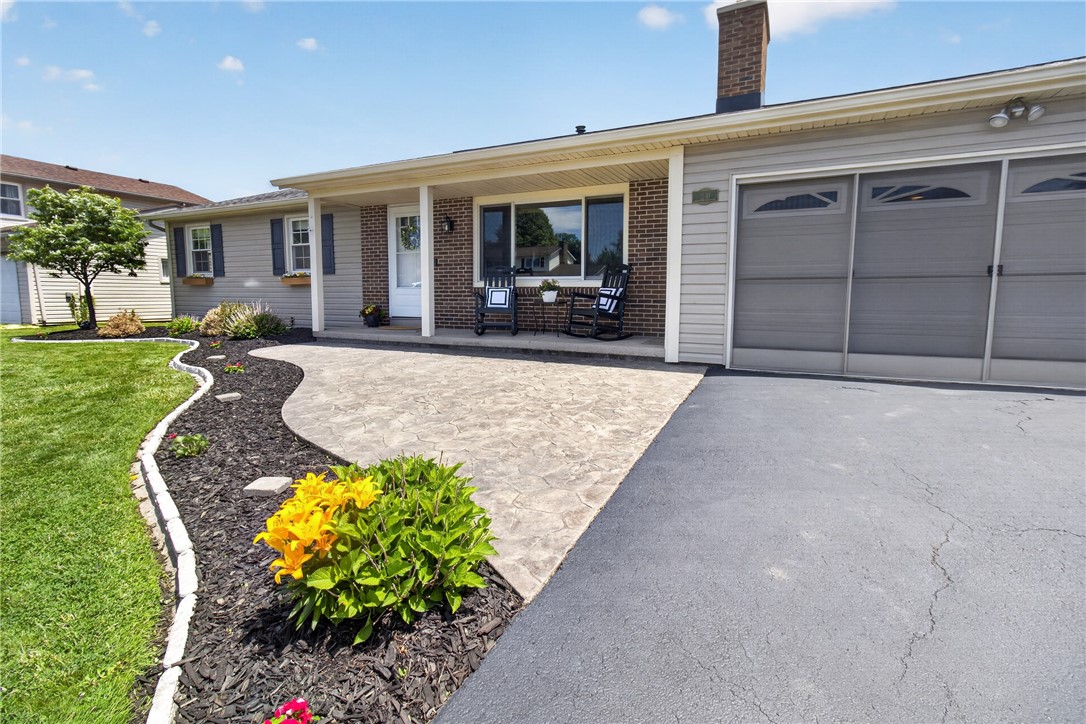 20 Hunt Point Chili, NY 14624 - Photo 2 of 44