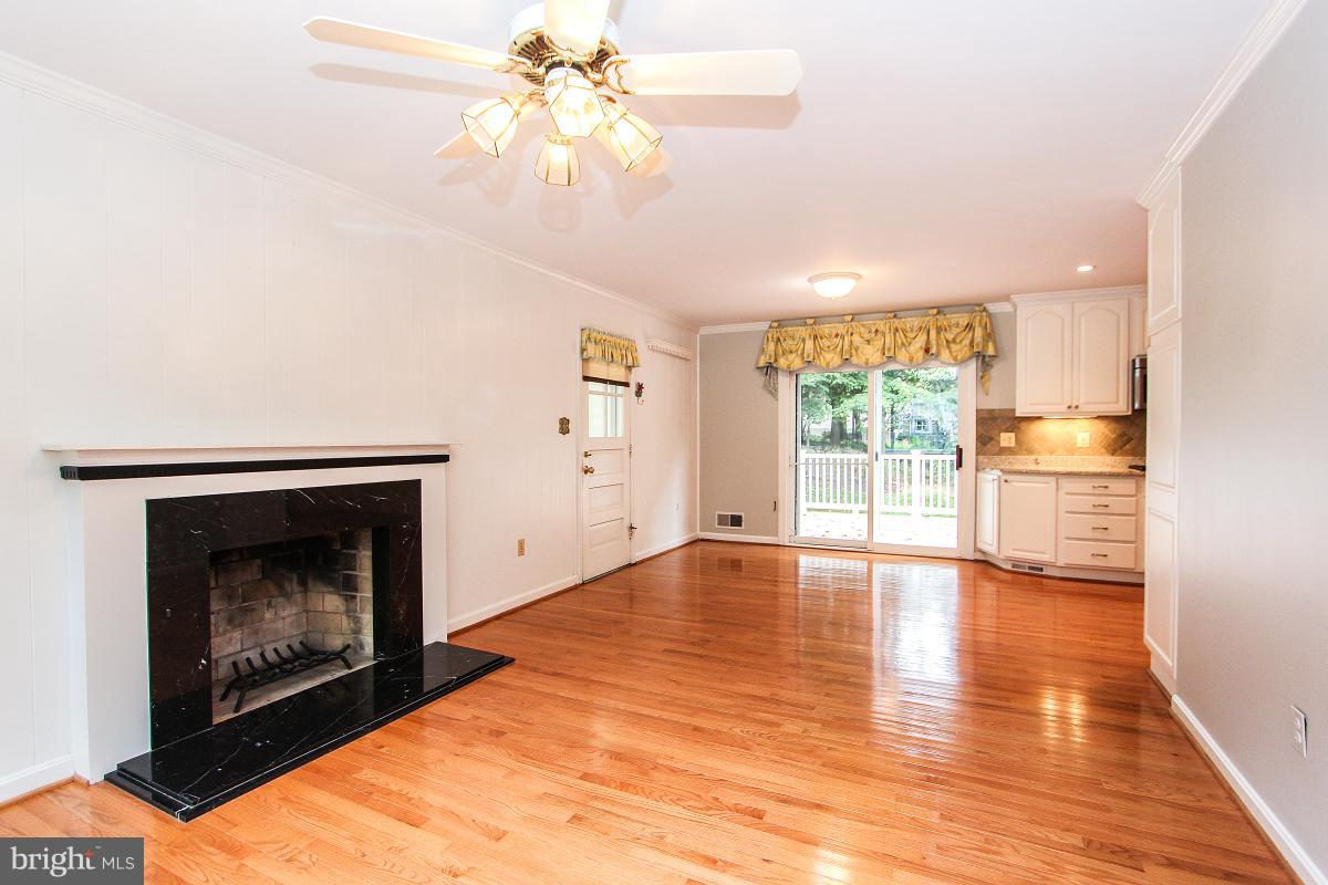9118 Steven Irving Court Springfield, VA 22153 - Photo 14 of 30 Family Room