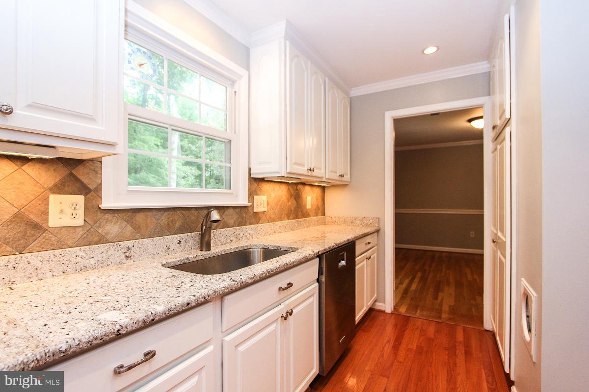 9118 Steven Irving Court Springfield, VA 22153 - Photo 5 of 30 Michael Nash Kitchen Remodel