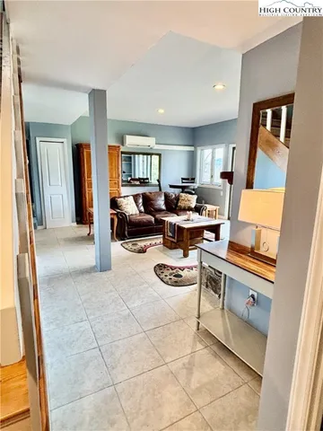 $569,900 | 555 Glenview Road, Newland, NC 28657