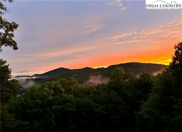 $569,900 | 555 Glenview Road, Newland, NC 28657