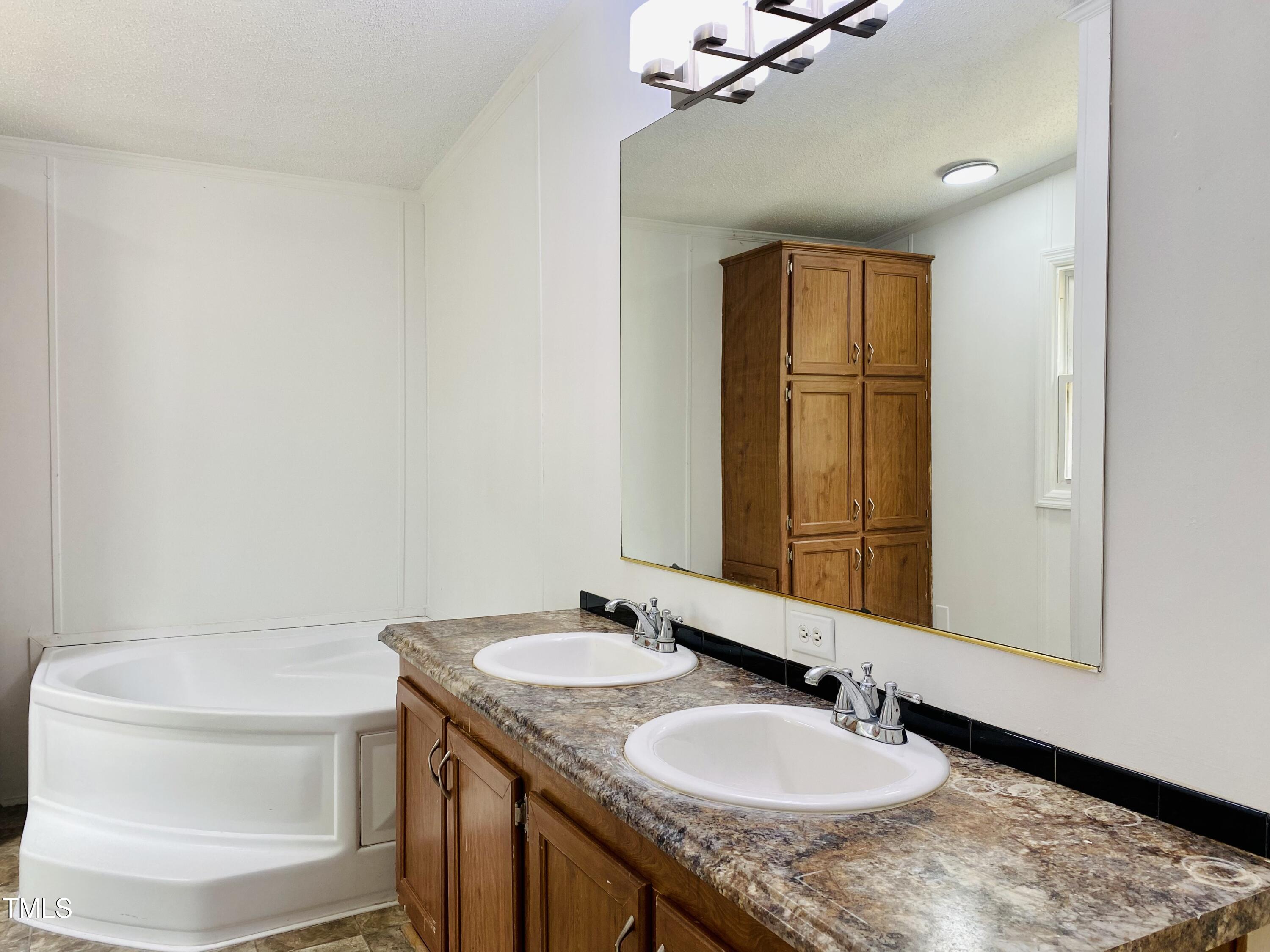 173 Megan Run Roxboro, NC 27574 - Photo 20 of 24 Master Bathroom