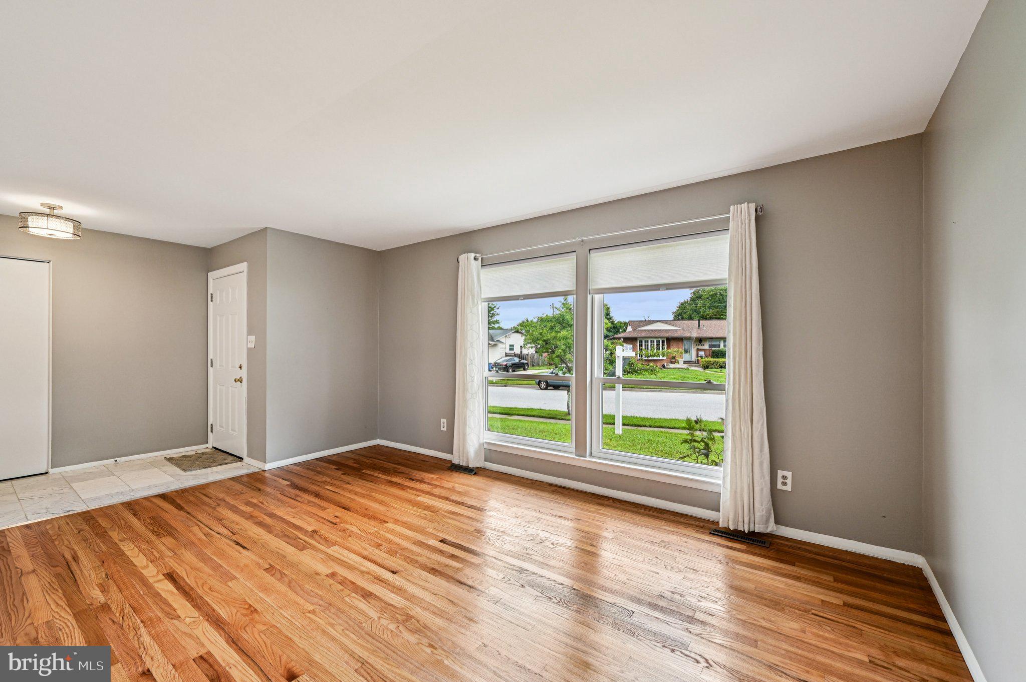 3947 Setonhurst Road Baltimore, MD 21208 - Photo 6 of 27