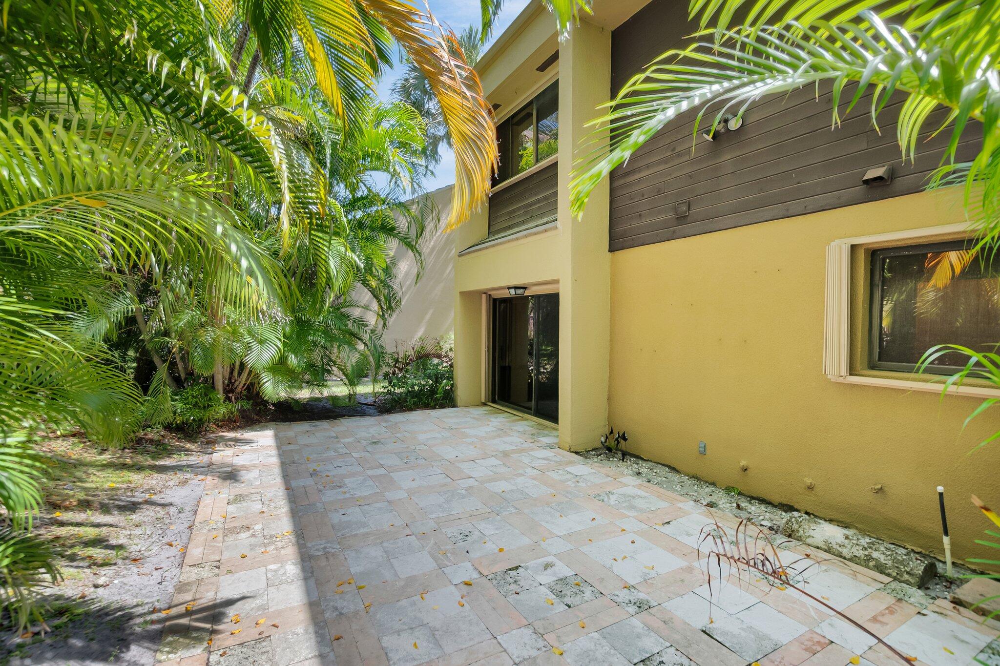 753 St Albans Drive Boca Raton, FL 33486 - Photo 44 of 44 Rear View