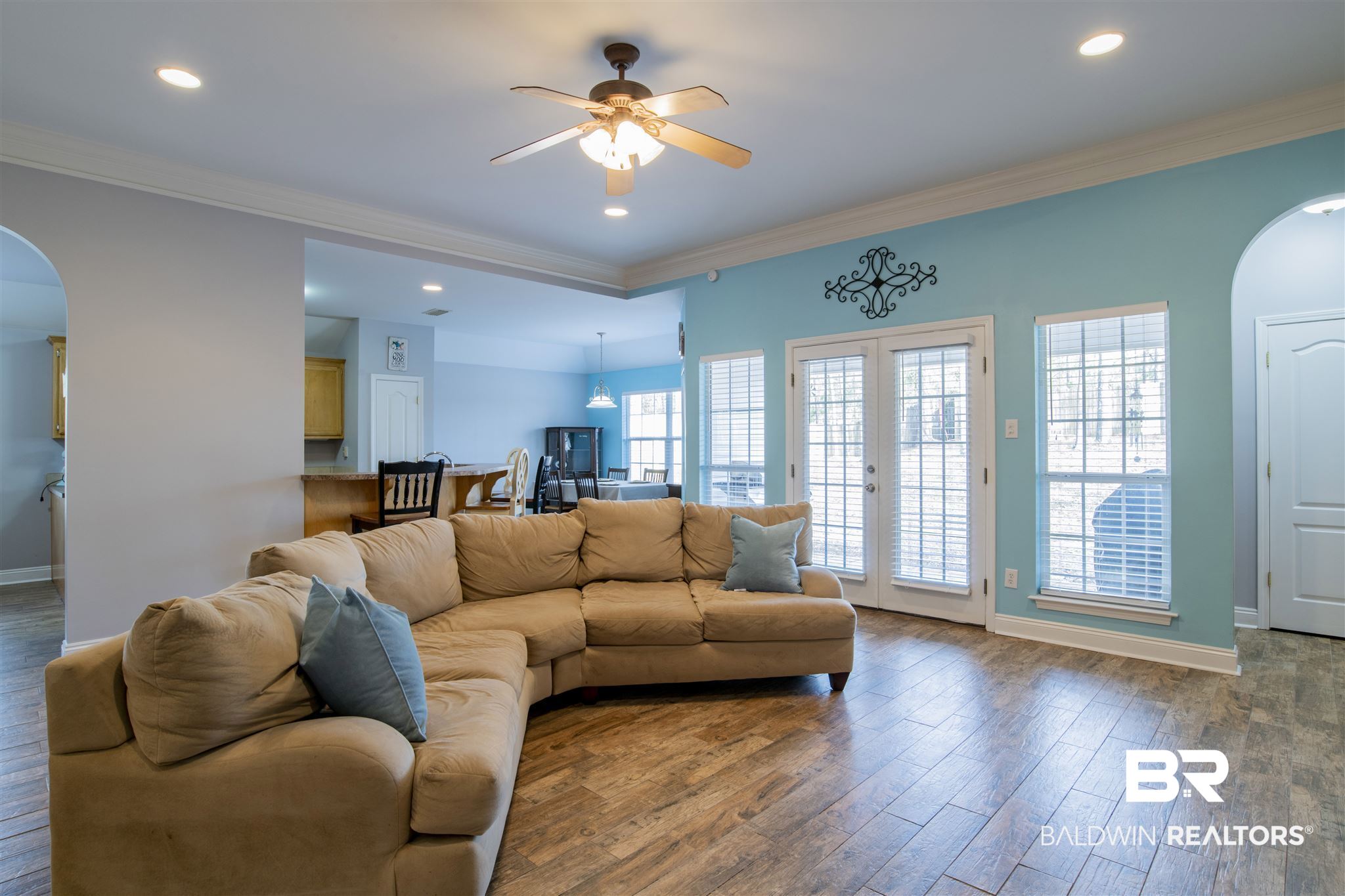 186 Lakeview Loop Daphne, AL 36526 - Photo 5 of 37