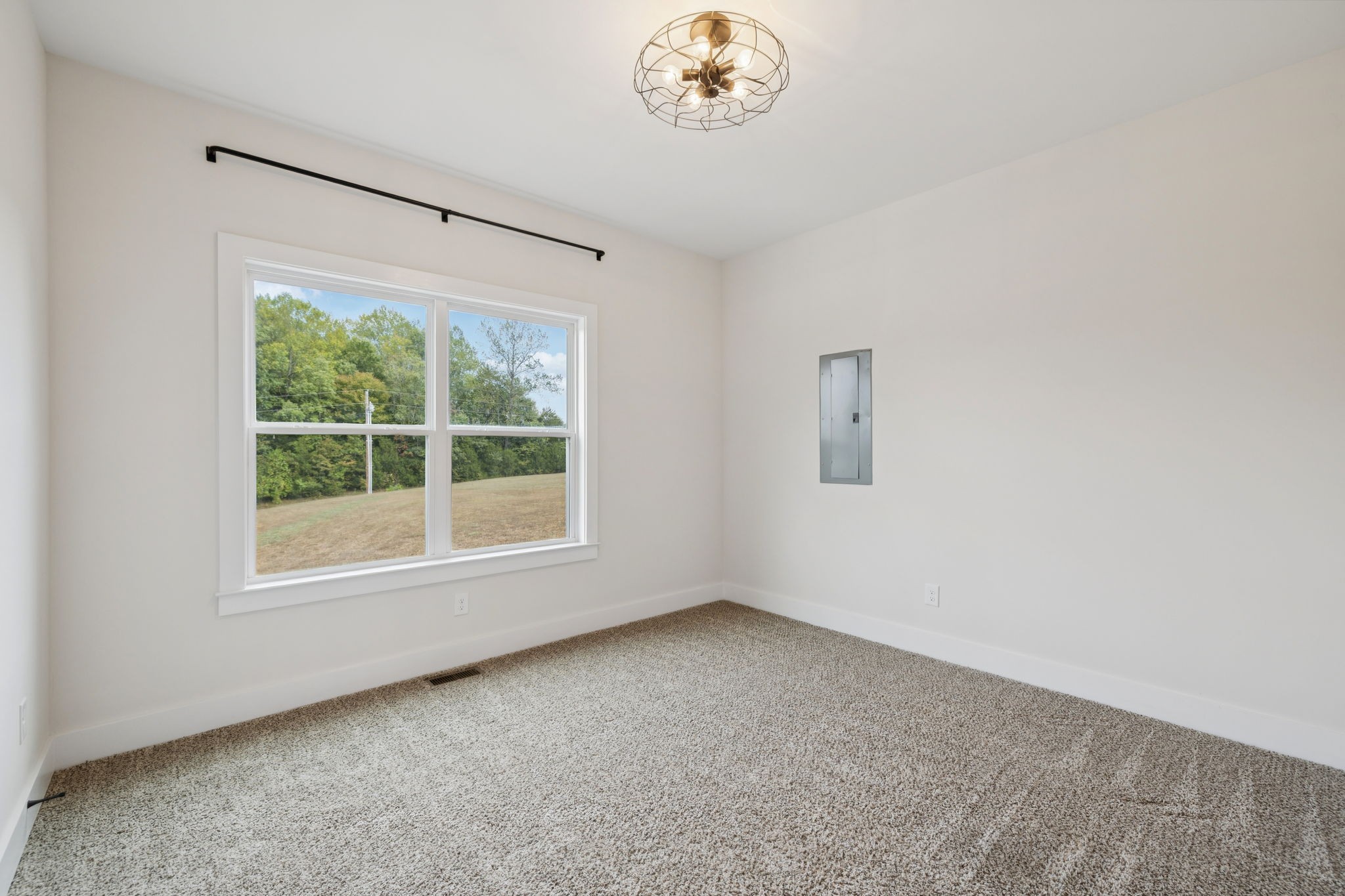 1220 Columbia Road Charlotte, TN 37036 - Photo 21 of 41 an empty room with a window