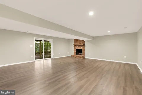 $674,900 | 13005 Emmet Court, Woodbridge, VA 22192