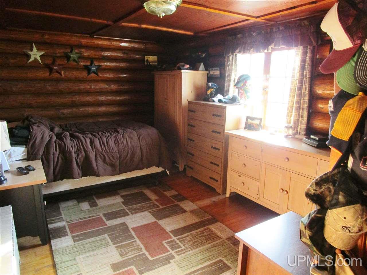 5975 F Road Bark River, MI 49807 - Photo 18 of 36