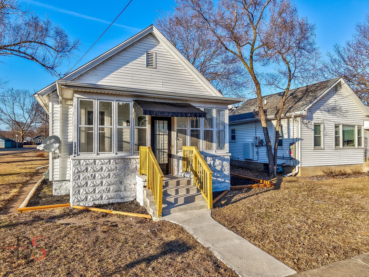1428 West Main Street Ottawa, IL 61350 - Photo 1 of 16