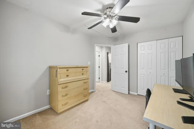 a view of a livingroom with furniture