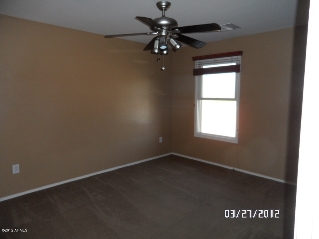 902 South Adam Way Gilbert, AZ 85296 - Photo 13 of 18 084