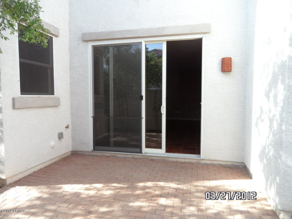 902 South Adam Way Gilbert, AZ 85296 - Photo 18 of 18 095