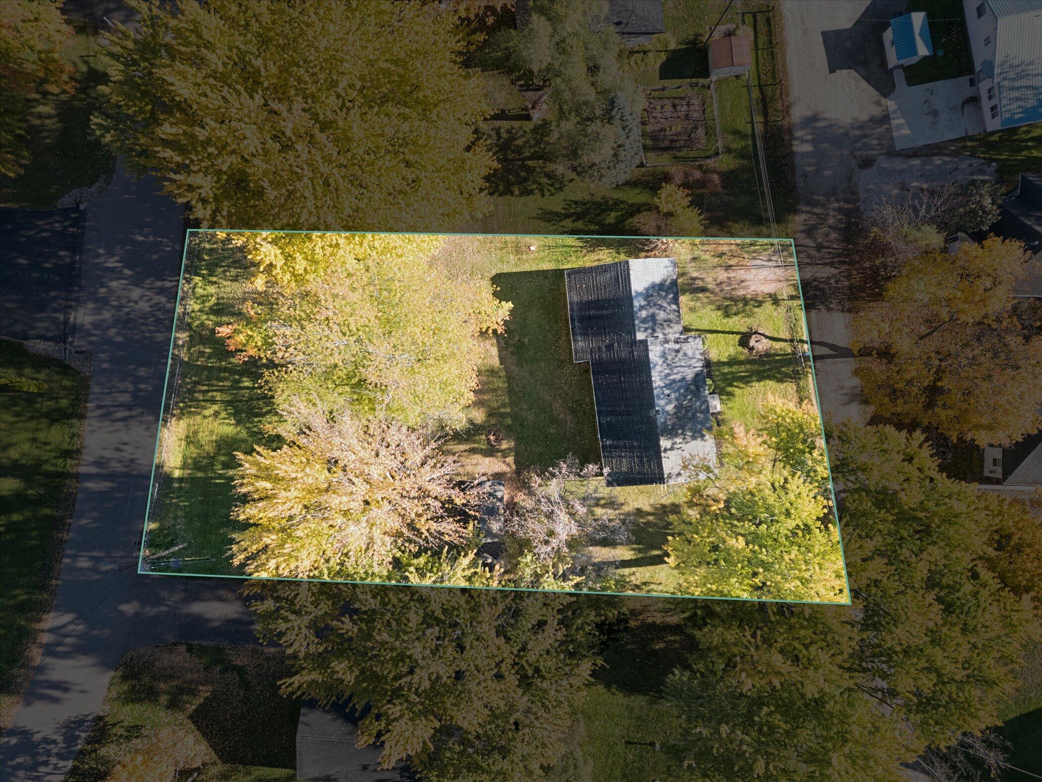 332 Mill Street Trufant, MI 49347 - Photo 16 of 58 57-332-Mill-St-Trufant-MI-49347-WindowSt