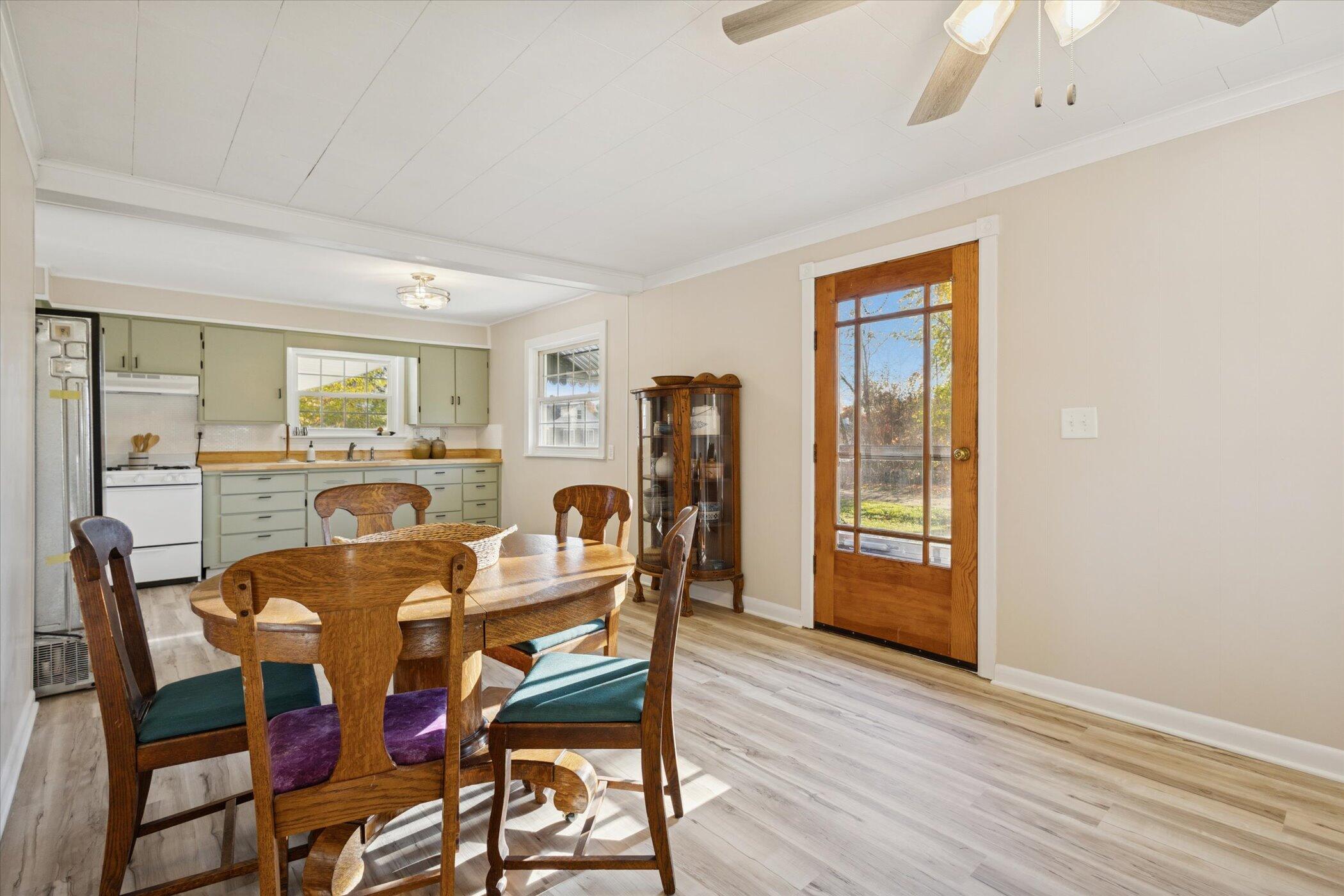 332 Mill Street Trufant, MI 49347 - Photo 19 of 58 08-332-Mill-St-Trufant-MI-49347-WindowSt