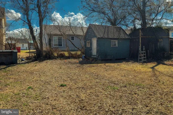 $229,900 | 15 East 4th Street, Blades, DE 19973