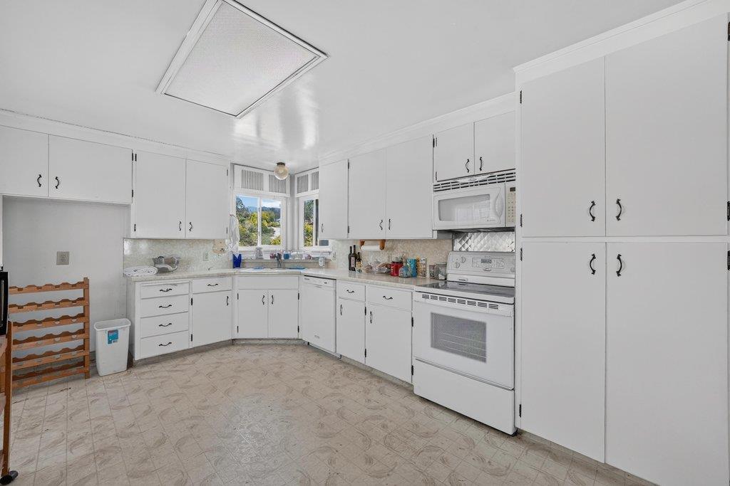 211 Smith Road Watsonville, CA 95076 - Photo 37 of 75 Gallery Image 37
