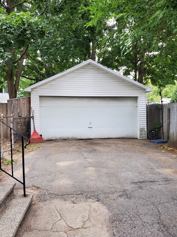 70-72 Windemere Street Springfield, MA 01104 - Photo 36 of 42