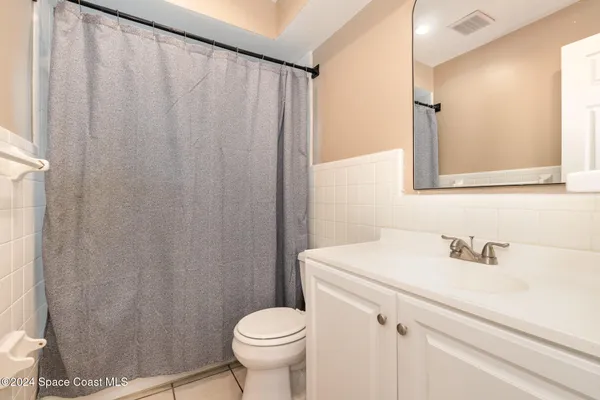 $2,800 | 800 1st Street, Merritt Island, FL 32953