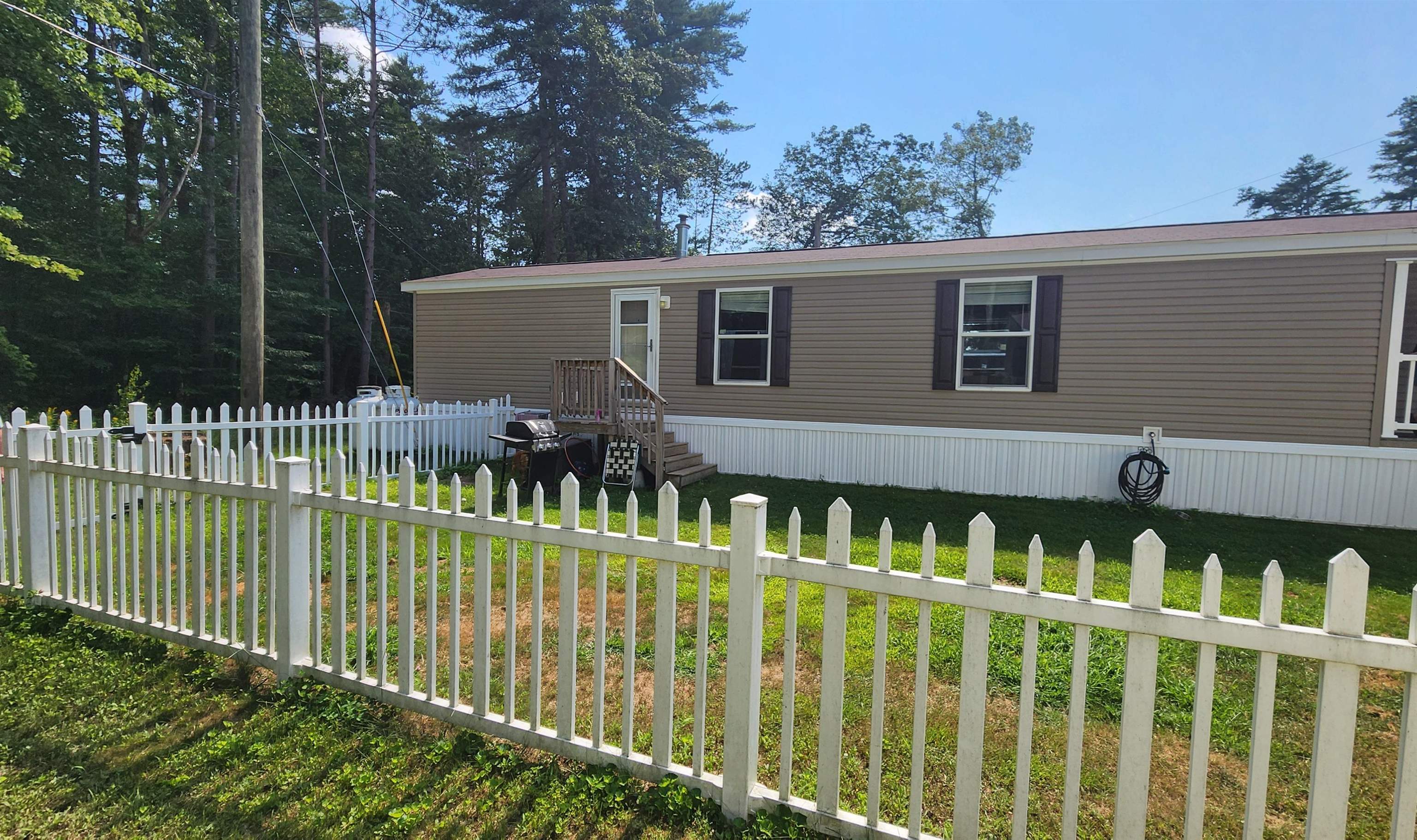 17 Pineland Park Road Milton, NH 03851 - Photo 2 of 19