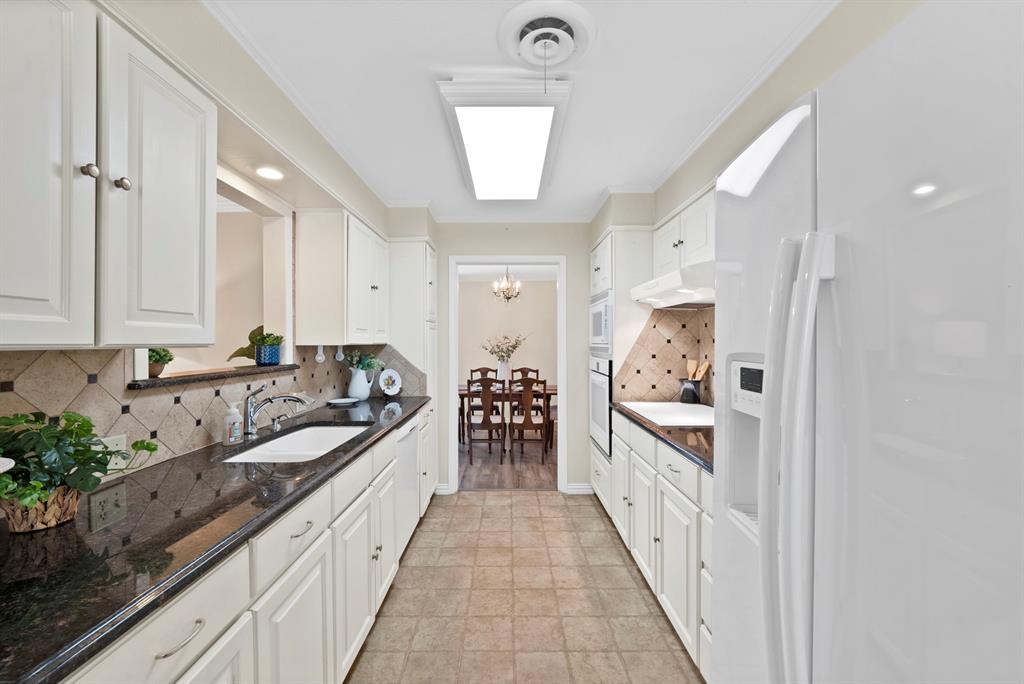 3929 Westerly Road Benbrook, TX 76116 - Photo 13 of 39 Gallery Image 13