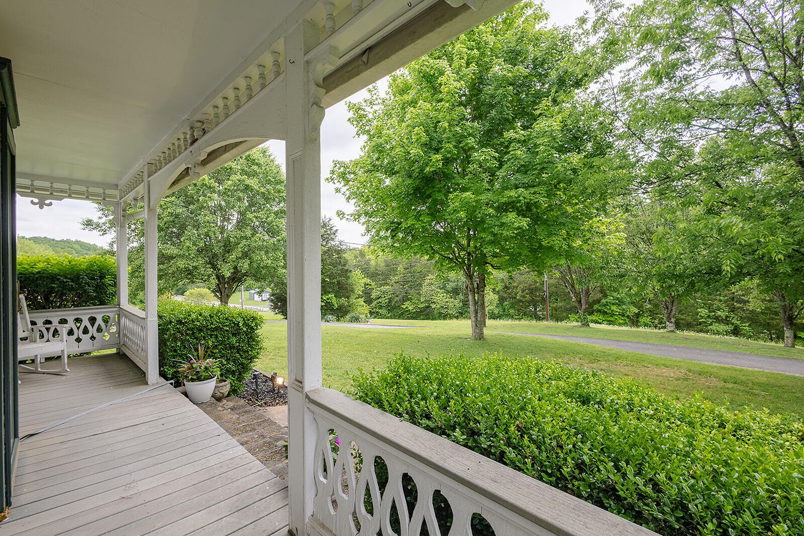 4030 Douglas Dam Road Kodak, TN 37764 - Photo 4 of 35 Gallery Image 4
