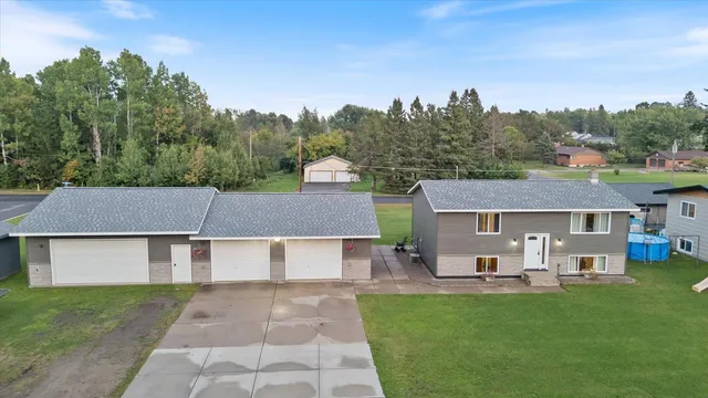 $370,000 | 808 Center Drive, Chisholm, MN 55719