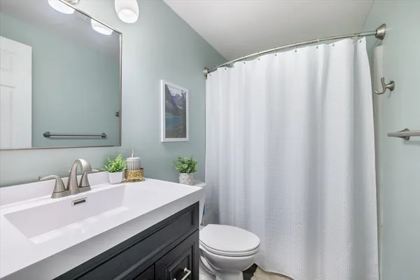 $365,000 | 808 Center Drive, Chisholm, MN 55719