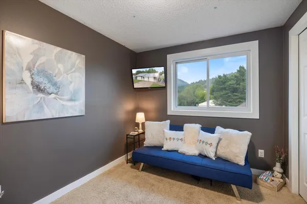 $365,000 | 808 Center Drive, Chisholm, MN 55719