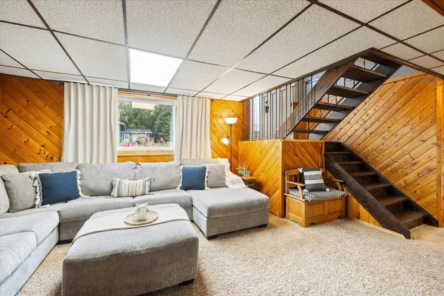 $370,000 | 808 Center Drive, Chisholm, MN 55719