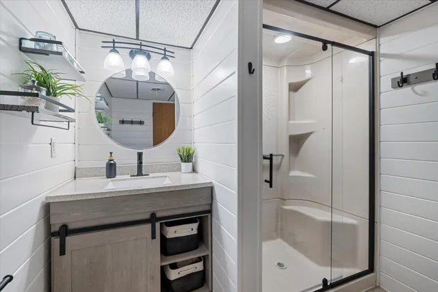 $370,000 | 808 Center Drive, Chisholm, MN 55719