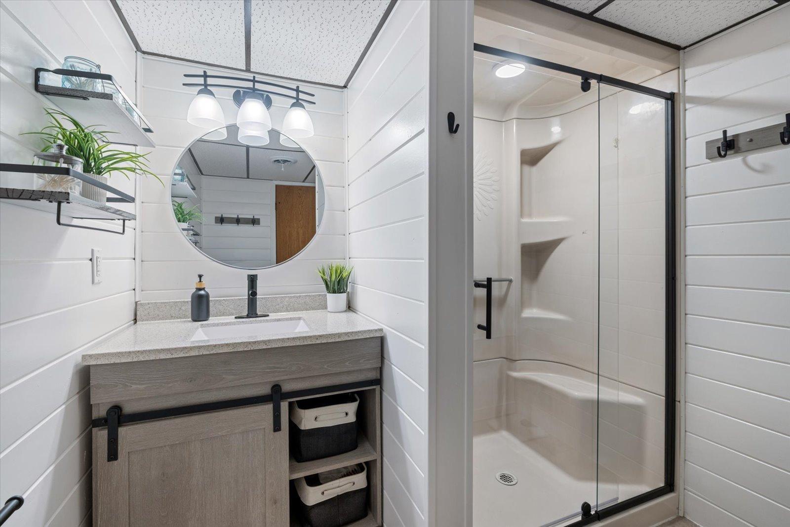 808 Center Drive Chisholm, MN 55719 - Photo 33 of 63