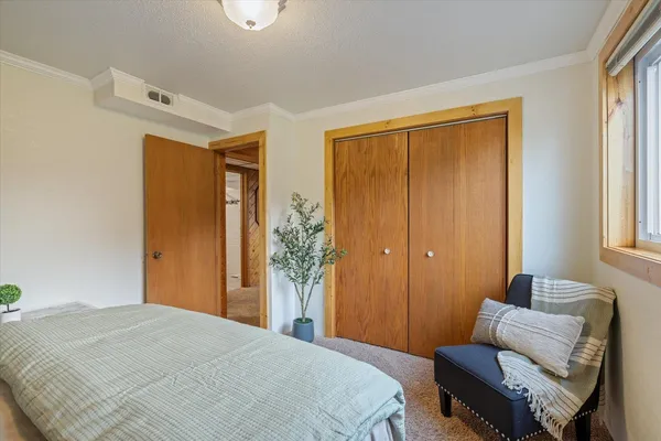 $365,000 | 808 Center Drive, Chisholm, MN 55719