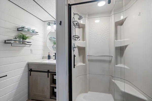 $365,000 | 808 Center Drive, Chisholm, MN 55719