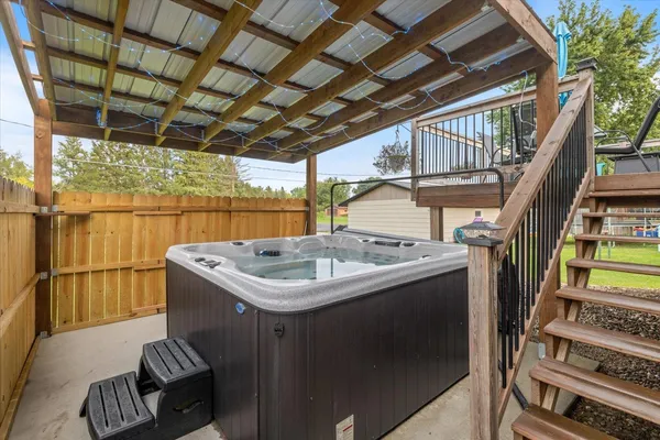 $365,000 | 808 Center Drive, Chisholm, MN 55719