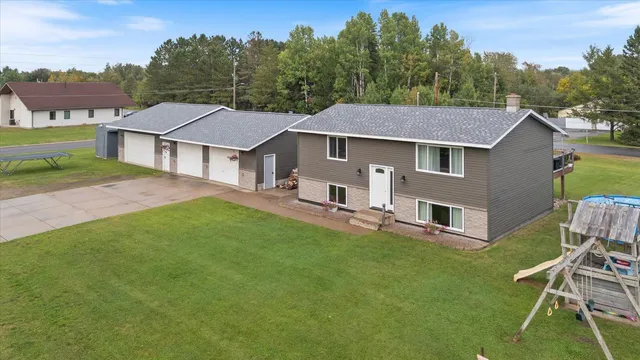 $370,000 | 808 Center Drive, Chisholm, MN 55719
