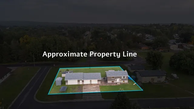 $370,000 | 808 Center Drive, Chisholm, MN 55719