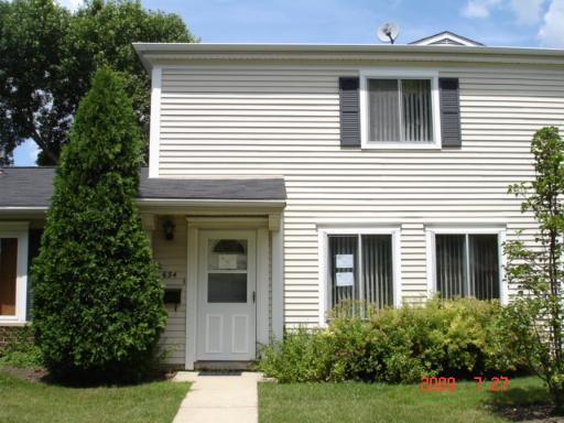 634 East Old Willow Road Prospect Heights, IL 60070 - Photo 1 of 1