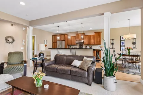 $475,000 | 10837 South Shore Drive, Plymouth, MN 55441