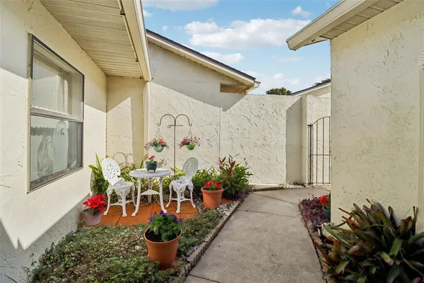 $319,000 | 2225 Cypress Court, Unit 2C, Tavares, FL 32778