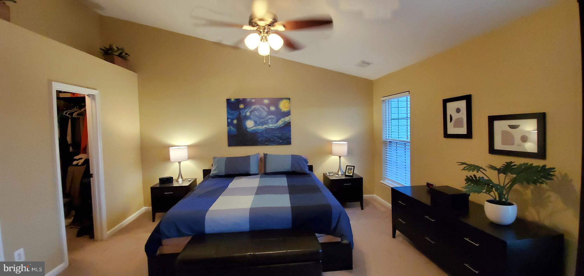 28 Inkberry Circle Gaithersburg, MD 20877 - Photo 13 of 31 Master suite with walk in closet