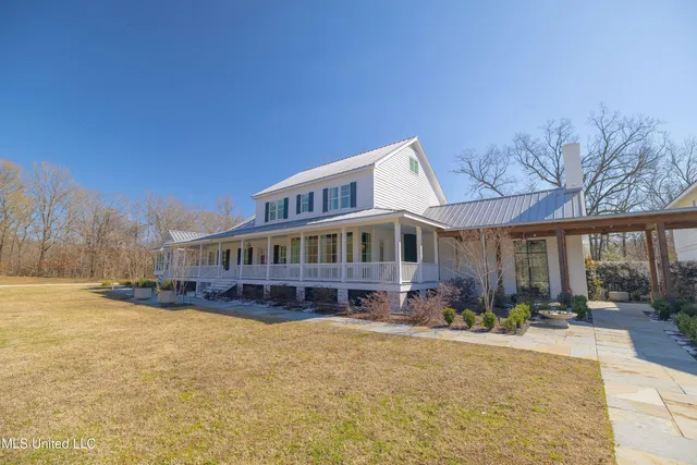 $2,595,000 | 1405 Church Hill Road, Natchez, MS 39120