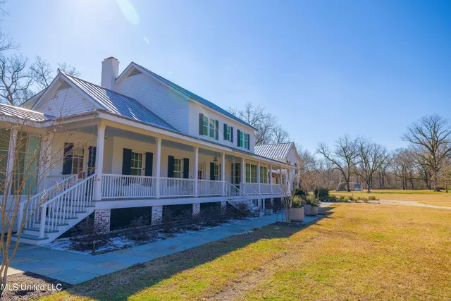 $2,595,000 | 1405 Church Hill Road, Natchez, MS 39120