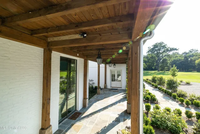 $2,595,000 | 1405 Church Hill Road, Natchez, MS 39120