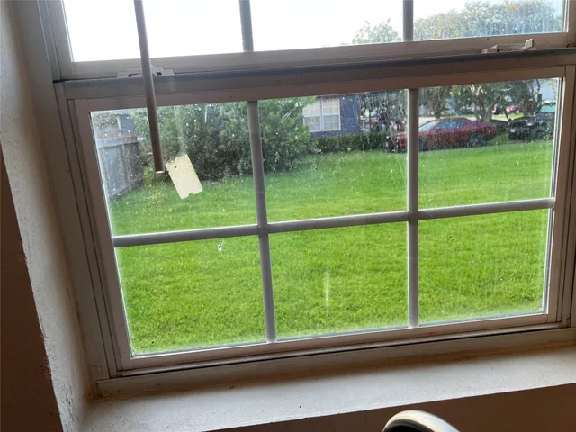 $324,400 | 317-319 East B Street, La Porte, TX 77571