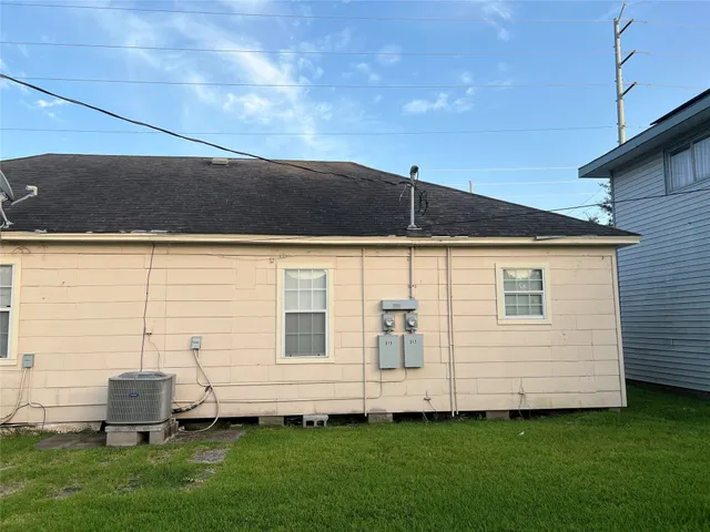 $324,400 | 317-319 East B Street, La Porte, TX 77571